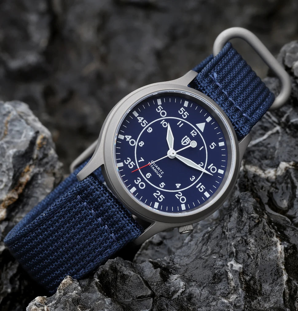 Ventura Titanium Field Quartz | Unic Watches