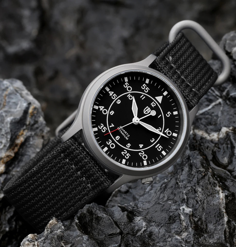 Ventura Titanium Field Quartz | Unic Watches